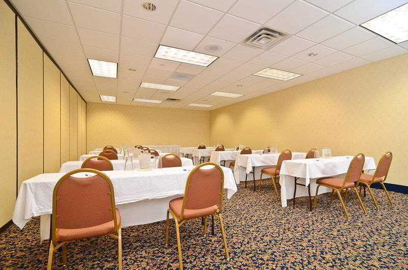 Wyndham Garden Kenosha Harborside Hotel Kültér fotó